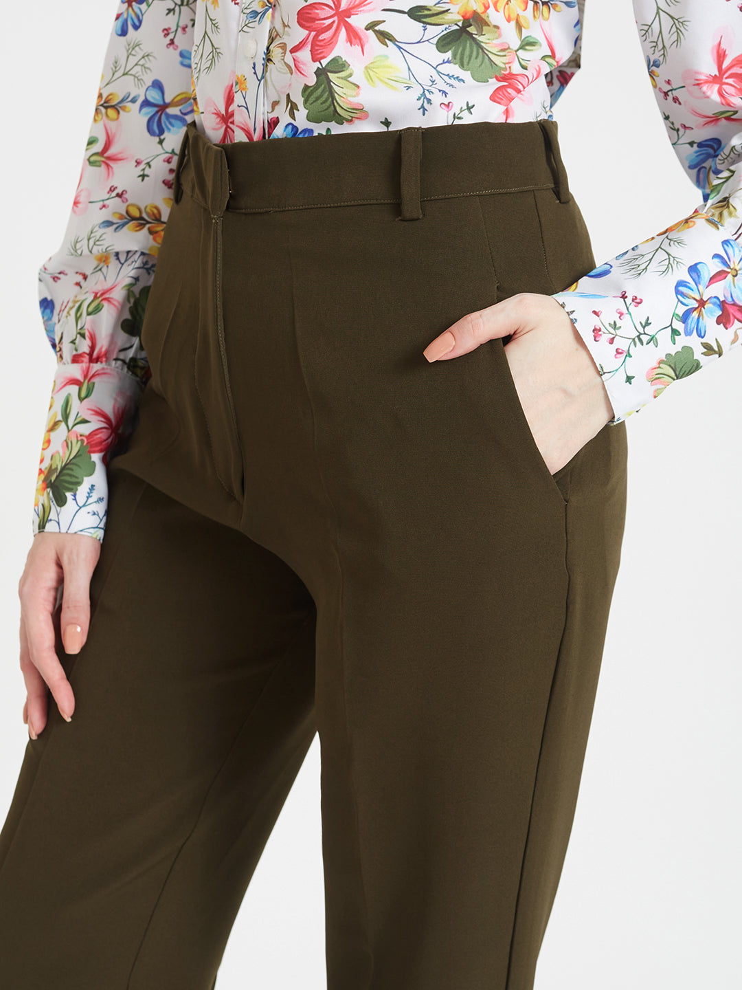 WOMEN'S LUXURY BANANA CREPE OLIVE STRAIGHT FIT WITH FLAP POCKET TROUSER