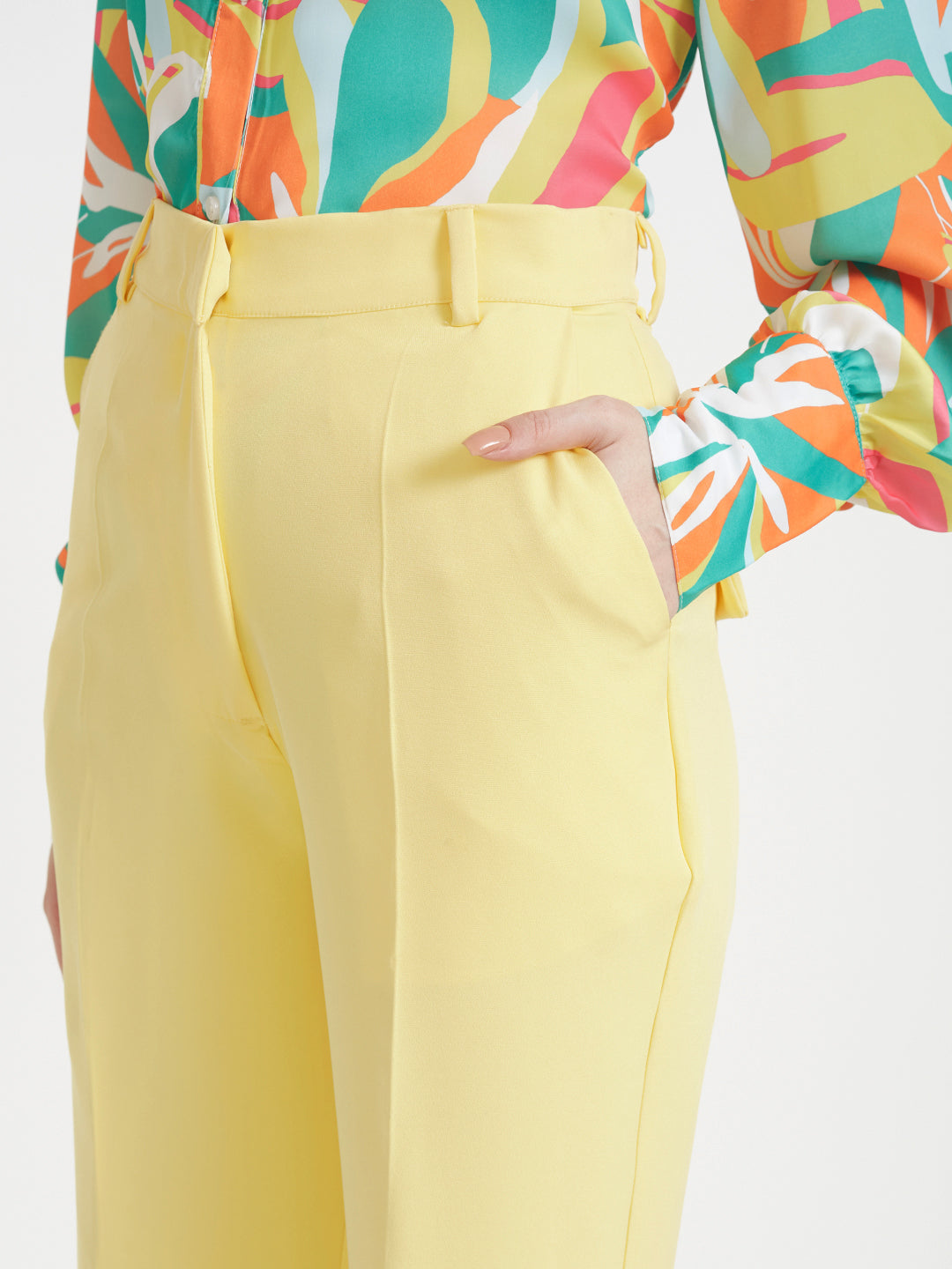 WOMEN'S LUXURY BANANA CREPE IRIS YELLOW STRAIGHT FIT WITH FLAP POCKET TROUSER