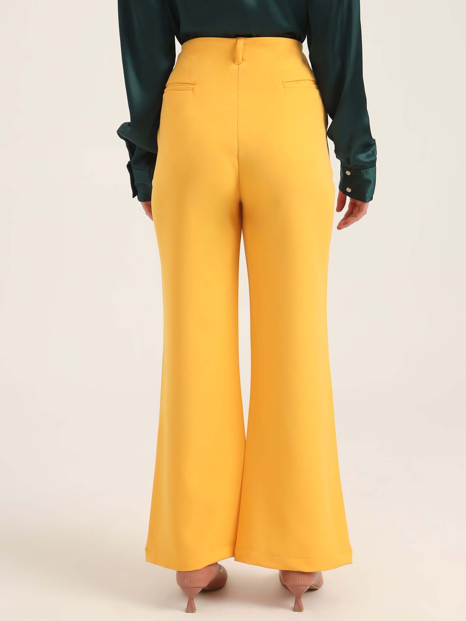 WOMEN'S LUXURY BANANA CREPE MANGO FLARED TROUSER WITH SLASH POCKET