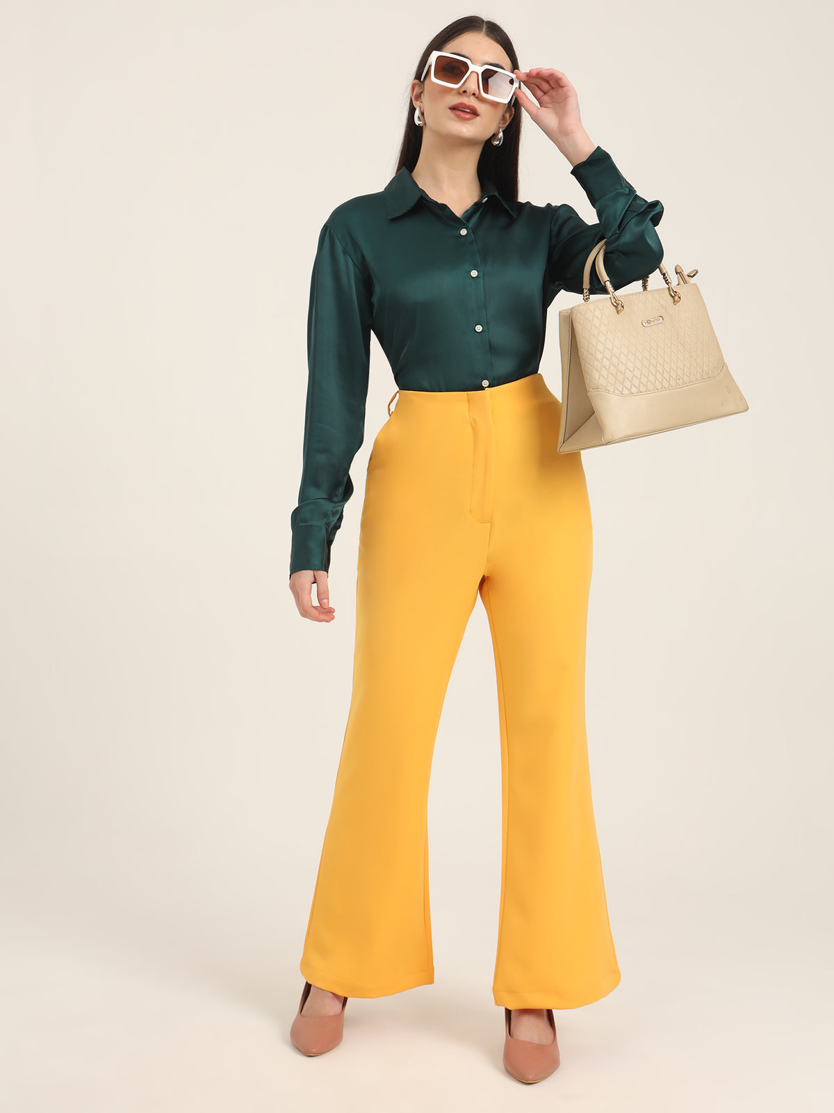 WOMEN'S LUXURY BANANA CREPE MANGO FLARED TROUSER WITH SLASH POCKET