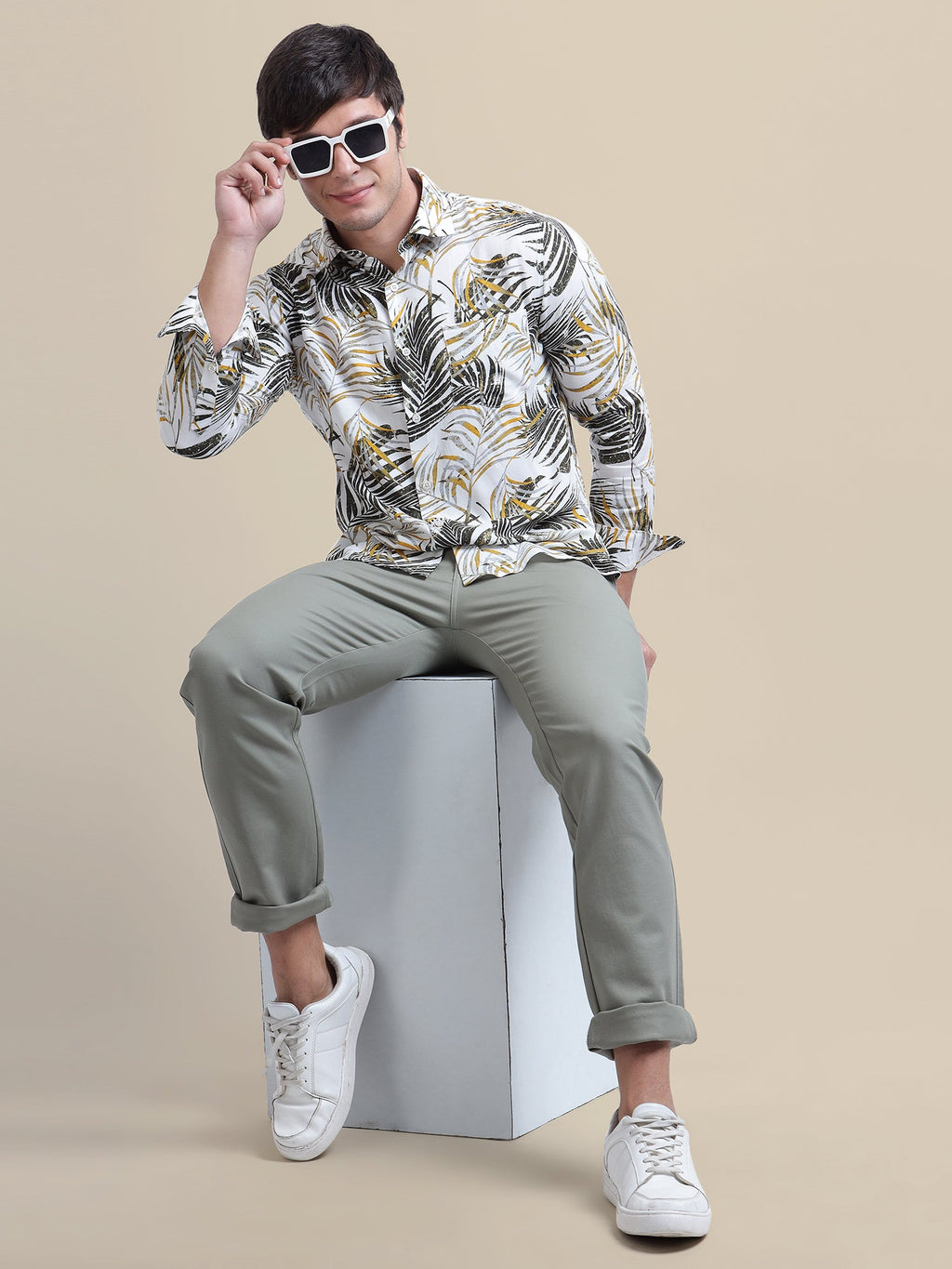 Grey Casual Trousers Solid Cotton Lycra Smart Fit