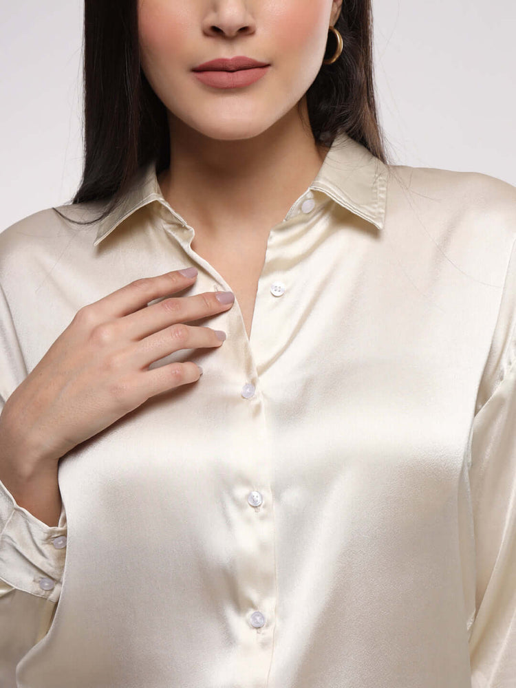 Women'S Premium Off White Drop Shoulder Oversized Satin Shirt