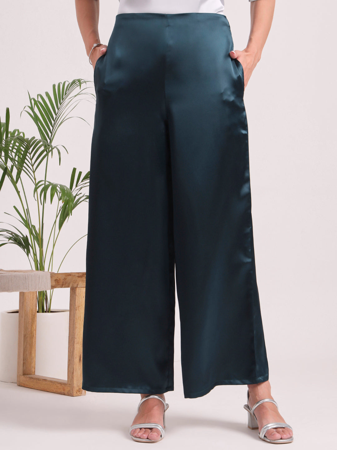 Women'S European Satin Regular Fit Flared Trouser