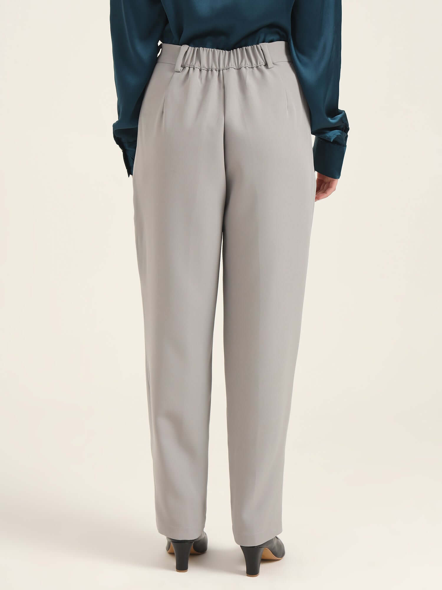 WOMEN'S LUXURY BANANA CREPE CARBON C PANT