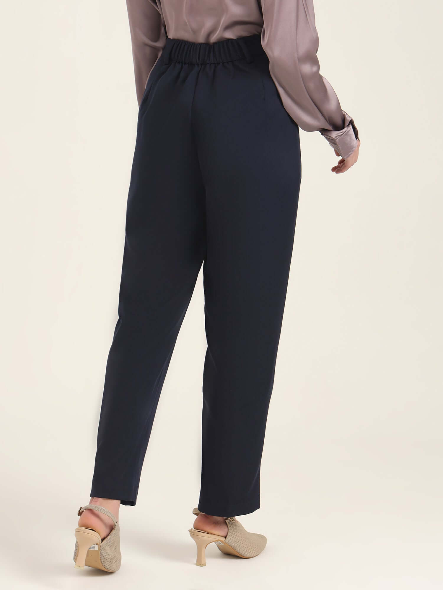 WOMEN'S LUXURY BANANA CREPE NAVY C PANT