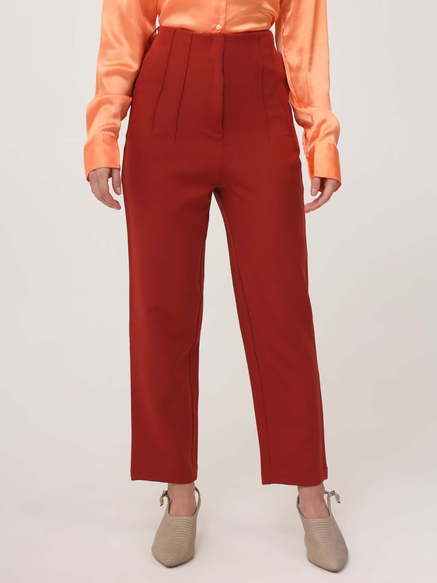 WOMEN'S LUXURY BANANA CREPE BURNT UMBER SKIN FIT WITH MULTI PLEATED TR